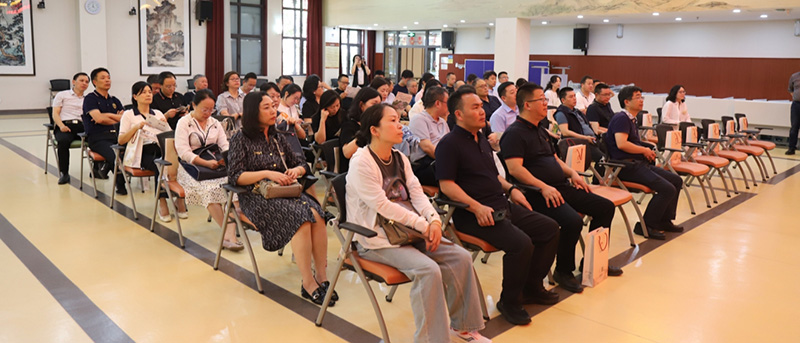 成都市民生服务高质量发展培训班赴寿山福海共谋养老服务创新与安全