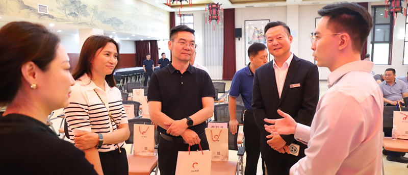 新疆各地县民政部门领导齐聚福寿山福海，共话养老服务创新发展