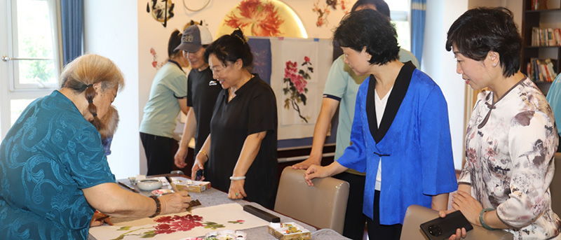 大兴区人大常委会主任及民政领导莅临寿山福海考察调研，共促养老服务体系建设